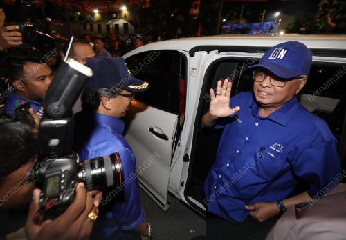 DATUK SERI ISMAIL SABRI YAAKOB