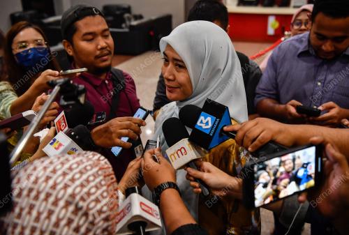 KHAIDIRAH ABU ZAHAR