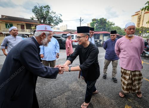 DATUK FAHMI FADZIL