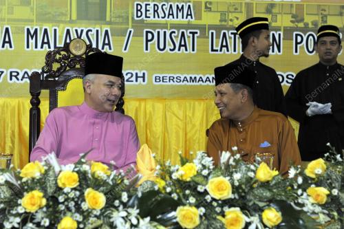 RAJA NAZRIN SHAH