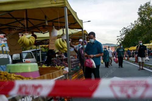PASAR MALAM PERINTAH KAWALAN PERGERAKAN BERSYARAT