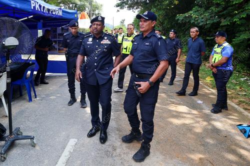 DATUK HUSSIESN OMAR KHAN