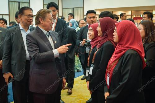 TAN SRI ABANG JOHARI TUN OPENG