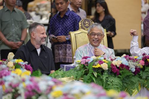 AL-SULTAN ABDULLAH RI'AYATUDDIN AL-MUSTAFA BILLAH SHAH