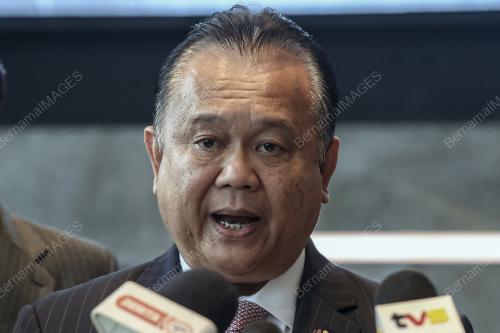 DATUK SERI ALEXANDER NANTA LINGGI