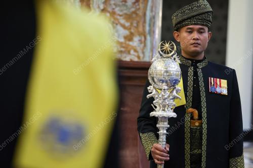 RAPTAI ISTIADAT PERTABALAN
