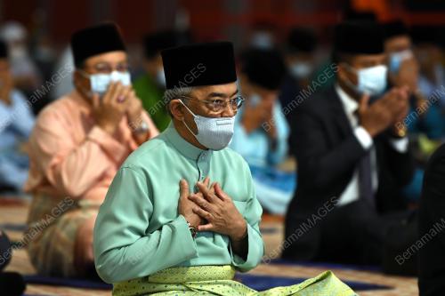 AL-SULTAN ABDULLAH RI'AYATUDDIN AL-MUSTAFA BILLAH SHAH