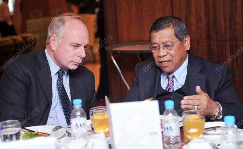 KL46_19112013_PARLIMEN