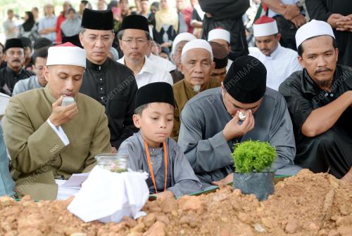 KL46_22082014_JENAZAH