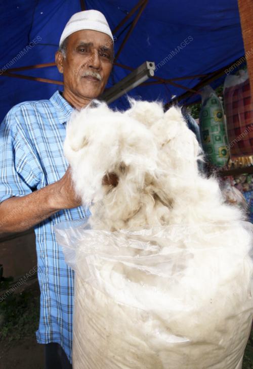 BANTAL KEKABU