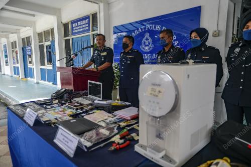 ACP MOHAMAD FAKHRUDIN ABDUL HAMID