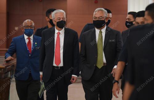 DATUK SERI ISMAIL SABRI YAAKOB