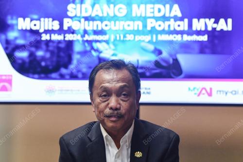 DATUK MOHAMMAD YUSOF APDAL