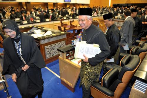 KL46_24062013_PARLIMEN