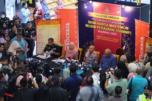DATUK ARMIZAN MOHD ALI