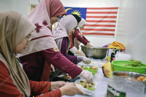 PROGRAM CSR WARUNG MAKAN SAHABAT