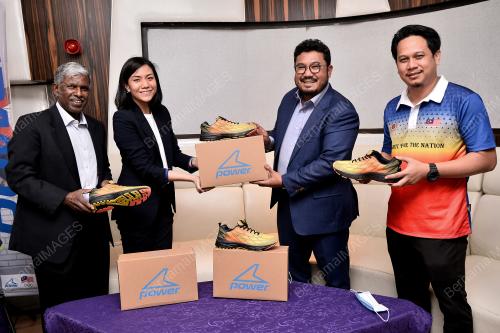MAJLIS PENYERAHAN TAJAAN KASUT BATA ATLET PARALIMPIK TOKYO 2020