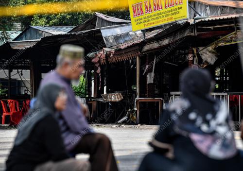 TINJAUAN MEDAN SELERA AU5 TERBAKAR