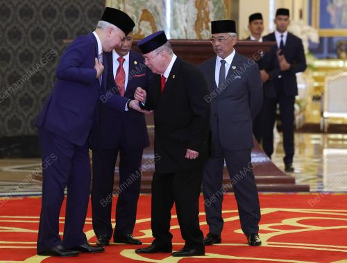 SULTAN IBRAHIM ALMARHUM SULTAN ISKANDAR