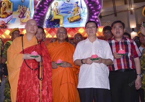 KL46_29052018_WESAK_BN201805289524