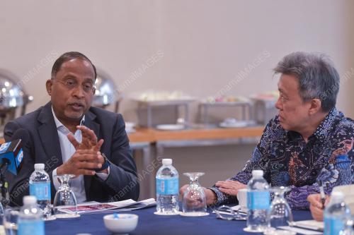 DATUK SERI DR ZAMBRY ABD KADIR