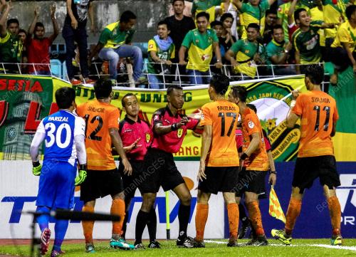 KL47_02122015_TM_BOLA