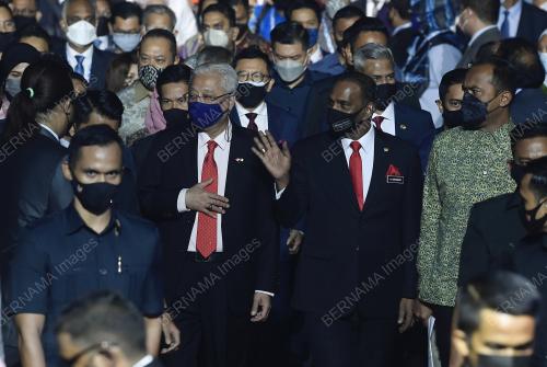DATUK SERI ISMAIL SABRI YAAKOB