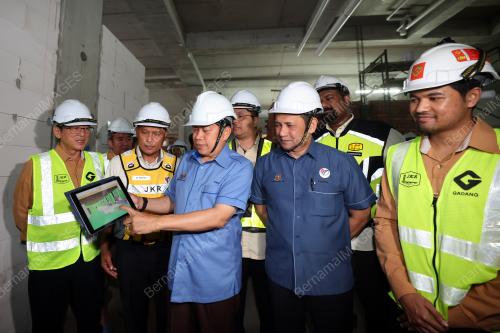 DATUK SERI AHMAD MASLAN