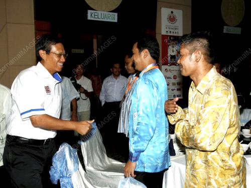 DATUK SERI AHMAD SHABERY CHEEK
