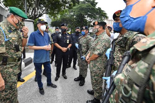 DATUK SERI ISMAIL SABRI YAAKOB