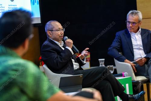 TAN SRI ABDUL WAHID OMAR