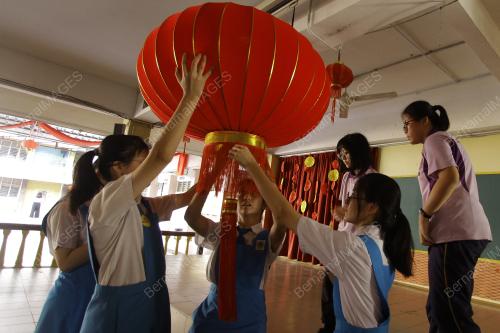 PERSIAPAN TAHUN BARU CINA