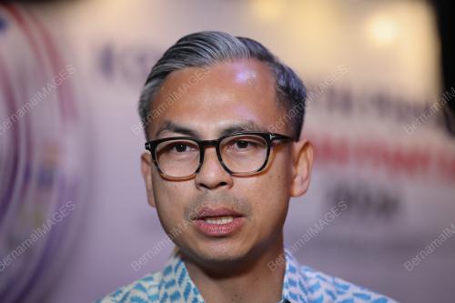 FAHMI FADZIL