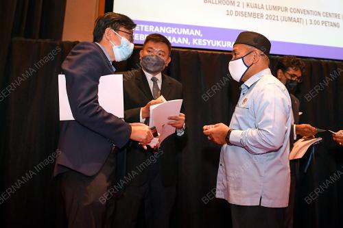 SDATUK SERI TUAN IBRAHIM TUAN MAN
