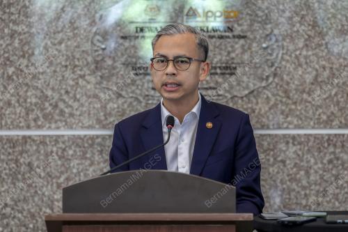 DATUK FAHMI FADZIL