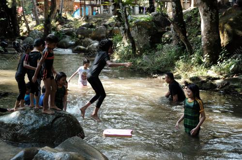 TINJAUAN CUTI HUJUNG MINGGU