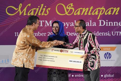 KL47_11112017_RAJA_ZARITH_BN201711100973
