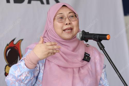 FAUZIAH SALLEH