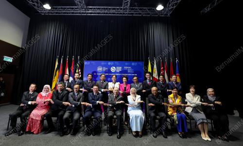 DATUK SERI FADILLAH YUSOF
