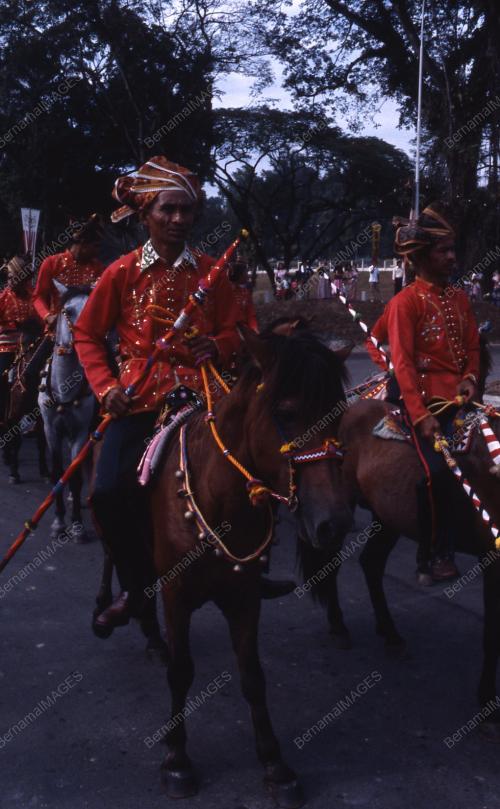 HARI KEPUTERAAN AGONG
