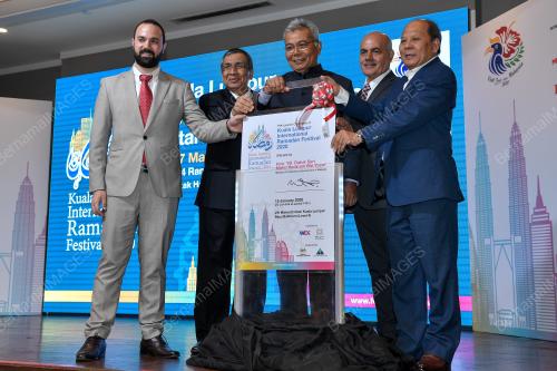 DATUK SERI MOHD REDZUAN MD YUSOF
