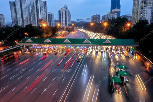 KADAR TOL TURUN 18 PERATUS