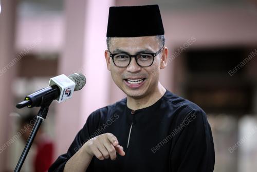 DATUK FAHMI FADZIL
