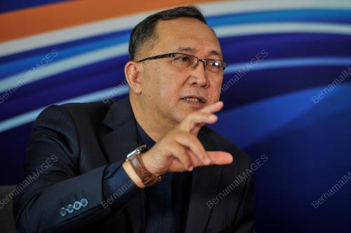 DATUK DR AMIN SENIN