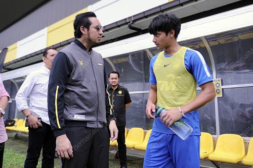 LATIHAN SKUAD BOLA SEPAK BAWAH 18 NEGARA