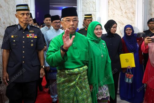 AL-SULTAN ABDULLAH RI'AYATUDDIN AL-MUSTAFA BILLAH SHAH