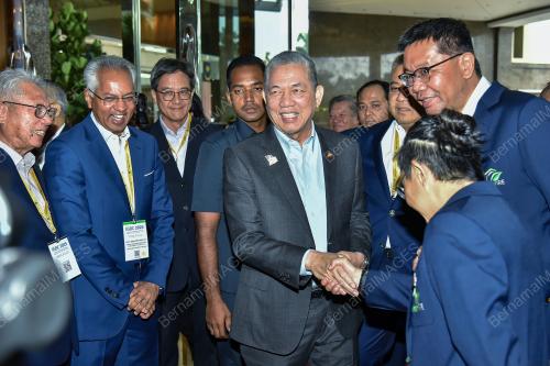 DATUK SERI FADILLAH YUSOF