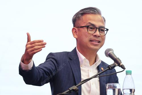 FAHMI FADZIL