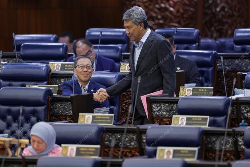 KL47_23022026_PARLIMEN