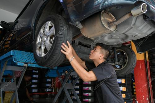 SERVIS KERETA SEMPENA HARI RAYA